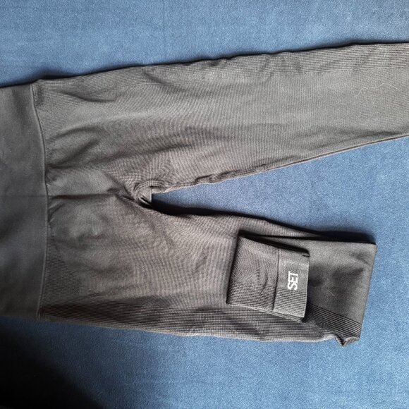 Set Active NWT SCULPTFLEX POWER LEGGINGS - ONYX - M - Picture 6 of 7